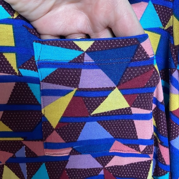 LulaRoe size XS Colorful Geometric Pattern Carly High-low Dress with Pocket - Picture 3 of 7
